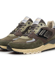 FlorisvanBommelDeTreener0159DkGreen__3