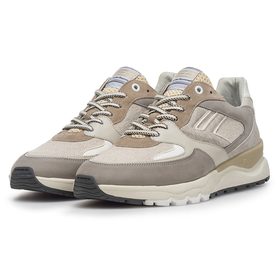 FlorisvanBommelDeTreener0136LBrown__4