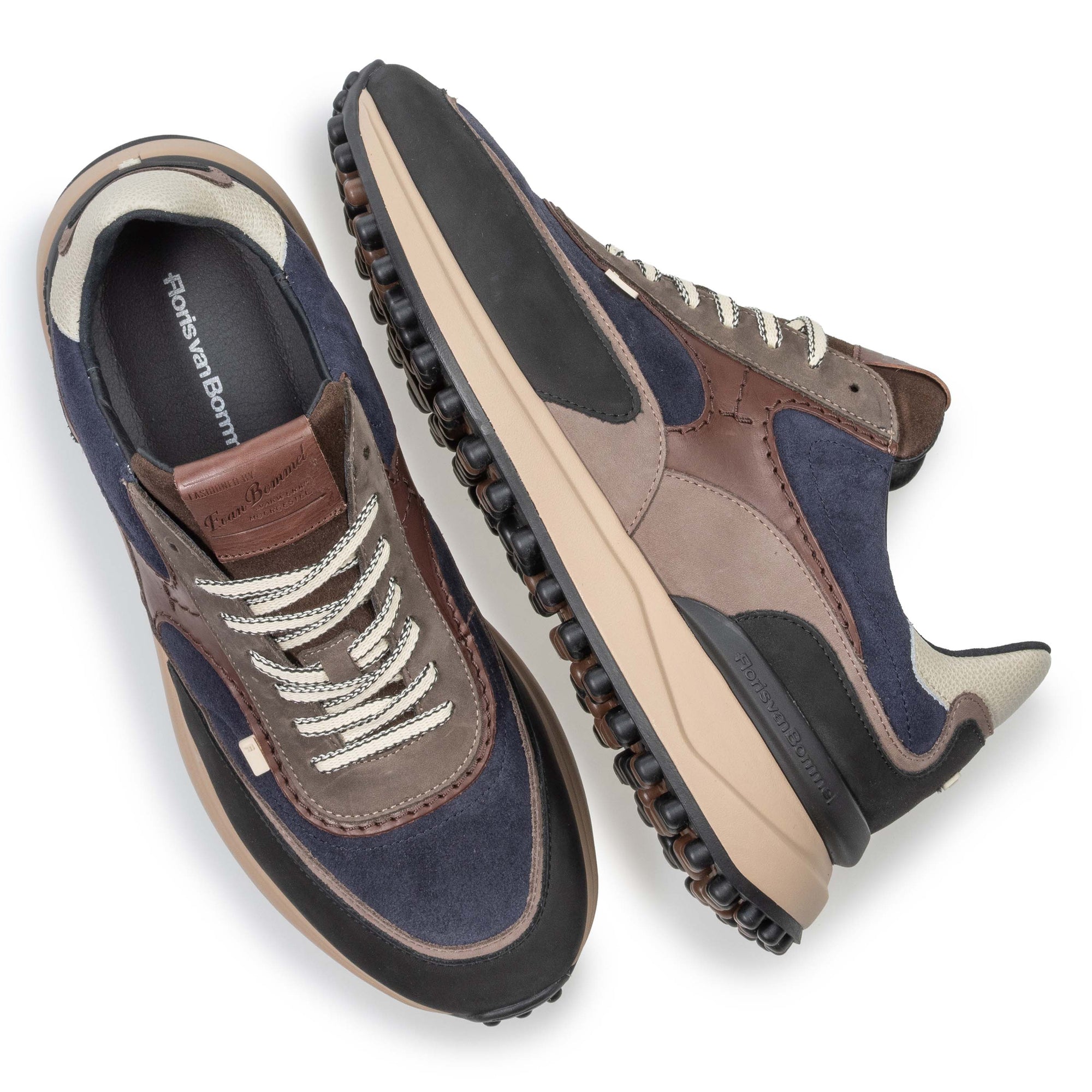 FlorisvanBommelNoppi3713Darkbluecomb__1