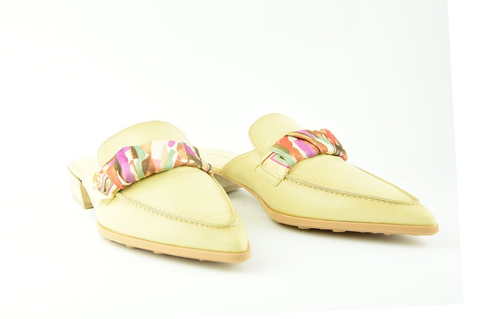 HispanitasHV264862Yellow__2