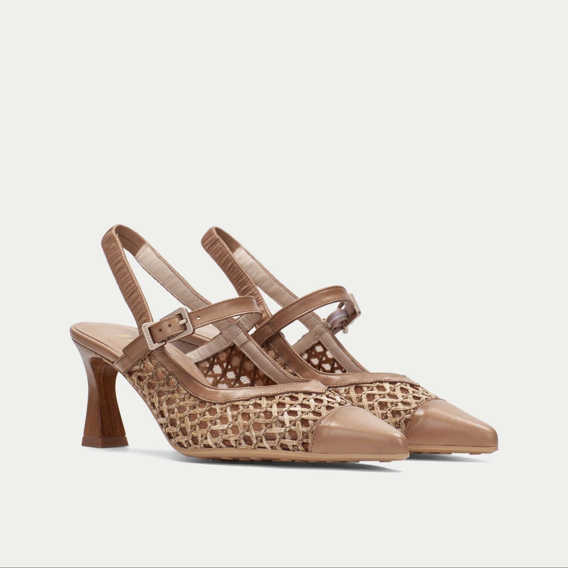 HispanitasRHV264671Almond__2