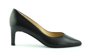 Peter Kaiser Nura Black